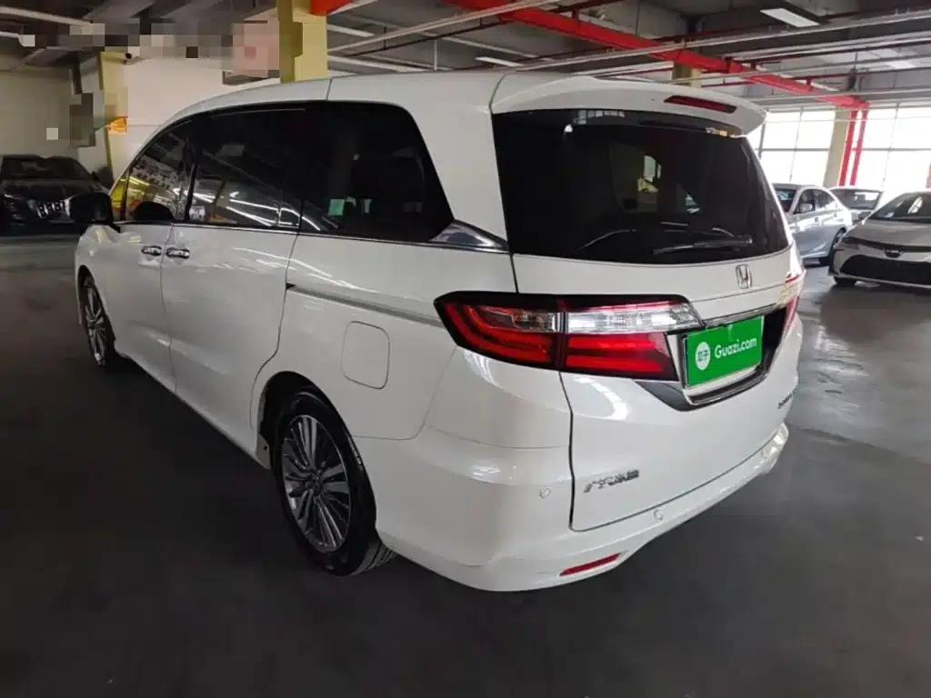 2018 Odyssey 2.4L Luxury Edition — миниатюра 5