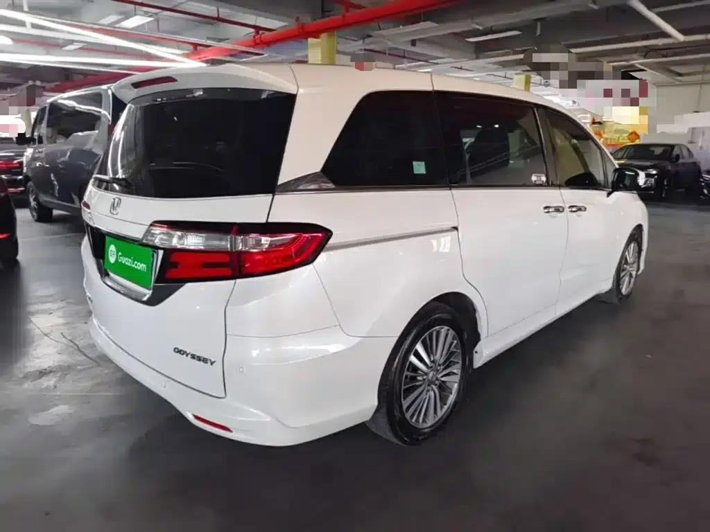 2018 Odyssey 2.4L Luxury Edition — миниатюра 7