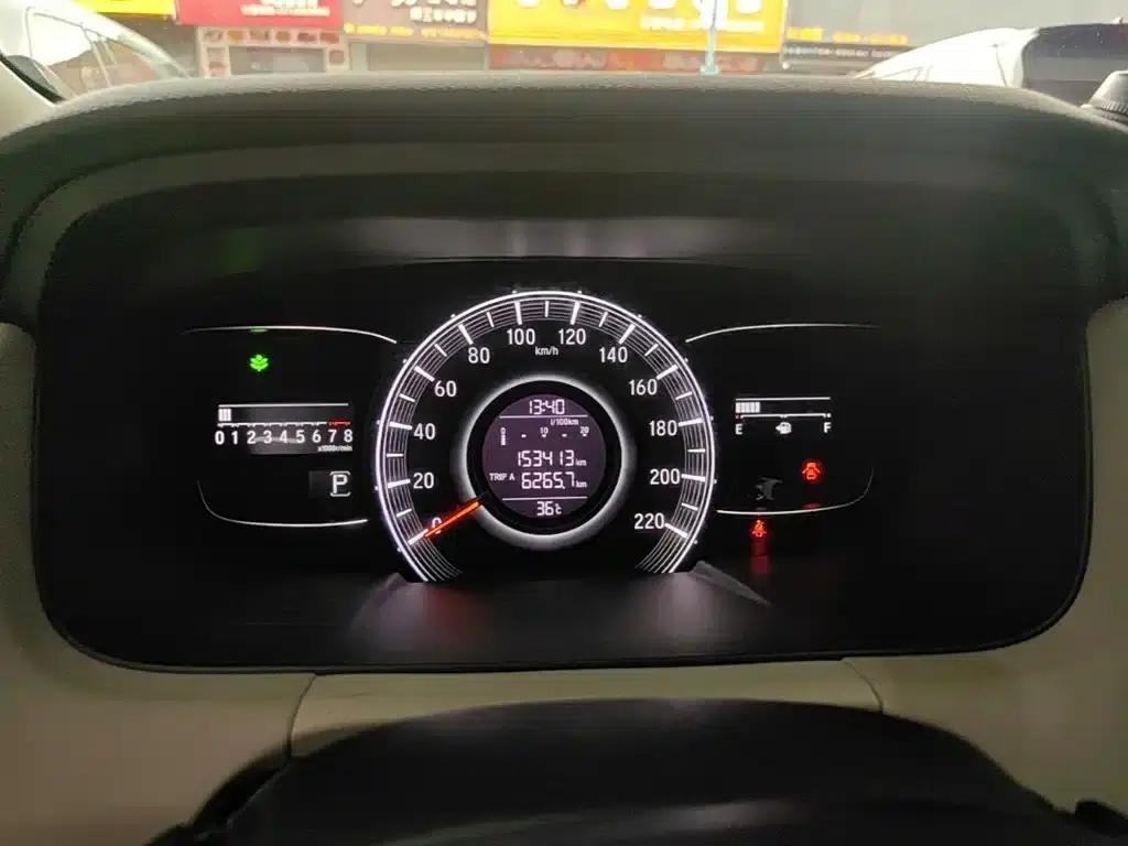 2015 Odyssey Facelift 2.4L Luxury Edition — миниатюра 12