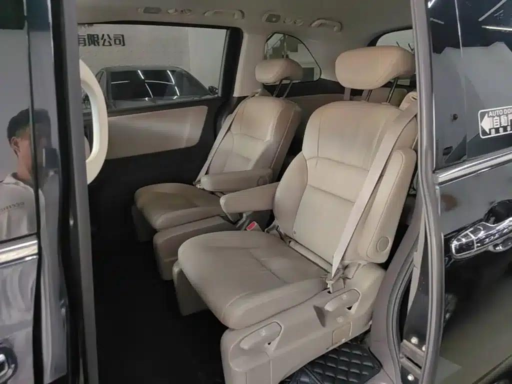 2015 Odyssey Facelift 2.4L Luxury Edition — миниатюра 17