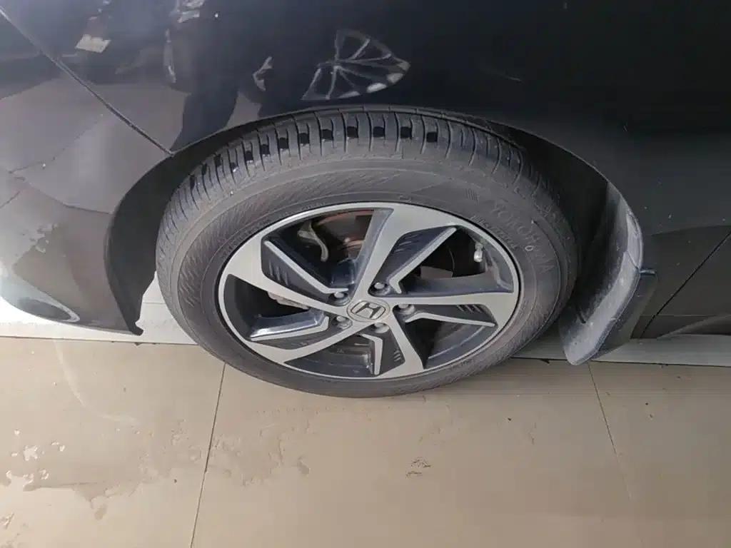 2015 Odyssey Facelift 2.4L Luxury Edition — миниатюра 23