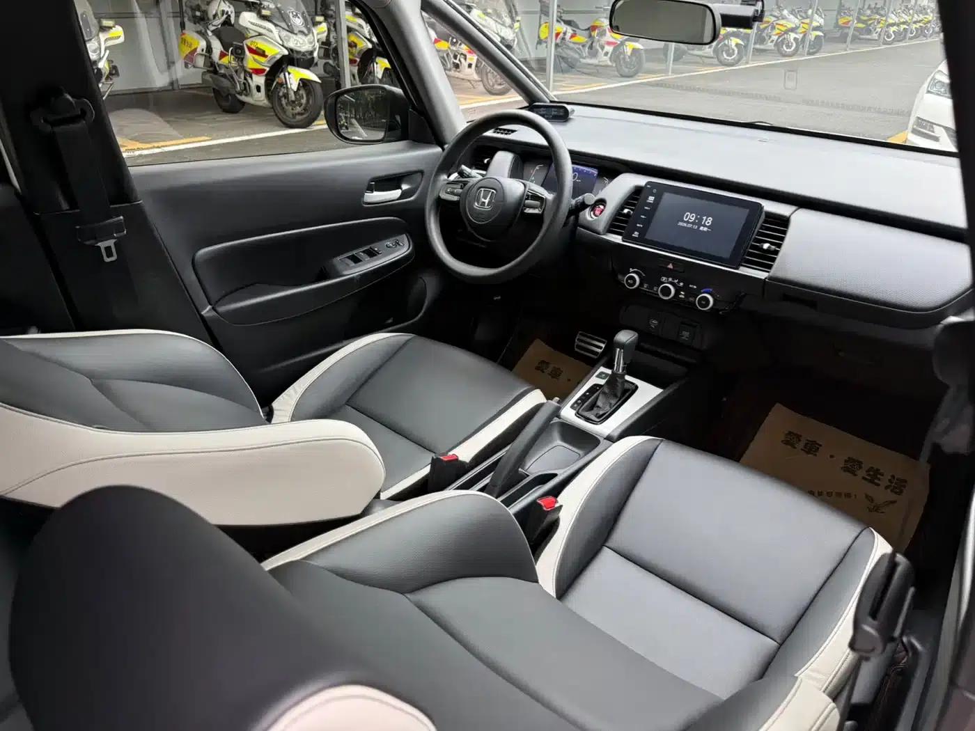 Honda Fit 2023 1.5L CVT Sport Edition — миниатюра 13
