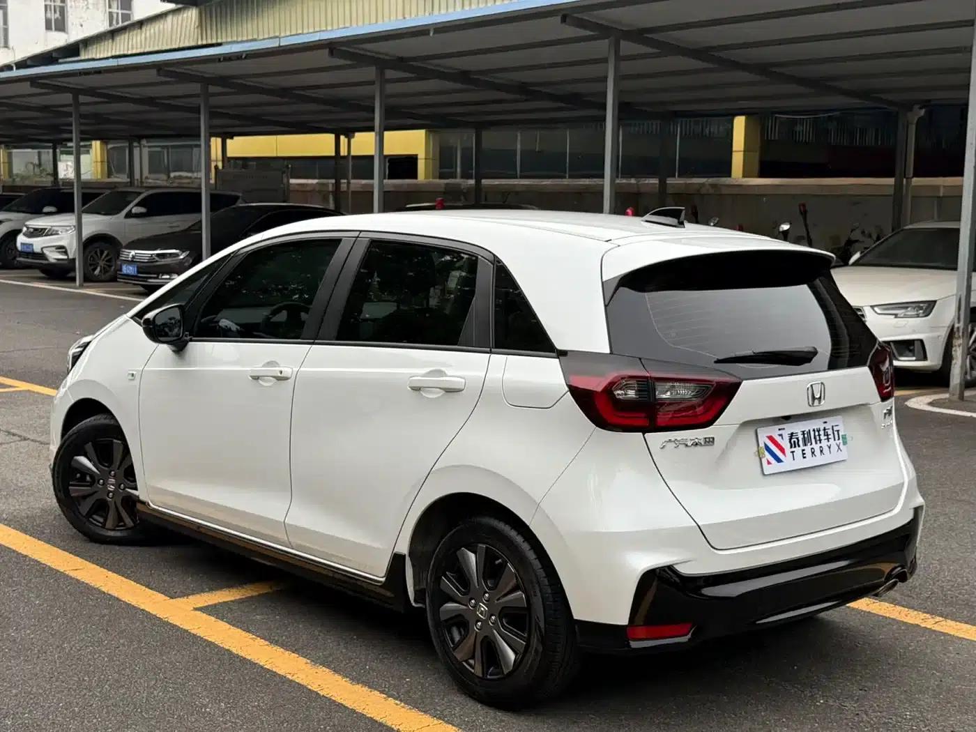 Honda Fit 2023 1.5L CVT Sport Edition — миниатюра 6