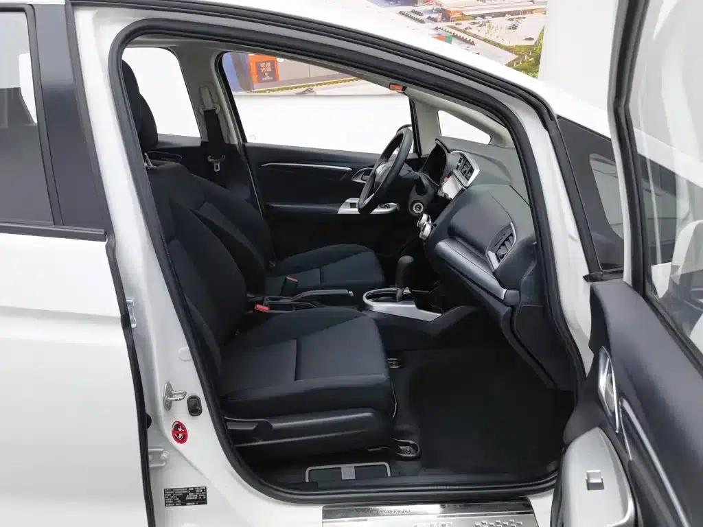 Honda Fit 2016 1.5L LXS CVT Comfort Sunroof Edition — миниатюра 23