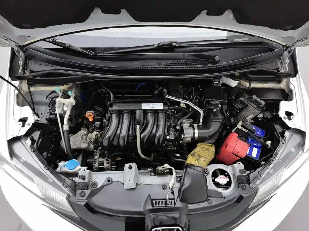 Honda Fit 2016 1.5L LXS CVT Comfort Sunroof Edition — миниатюра 6