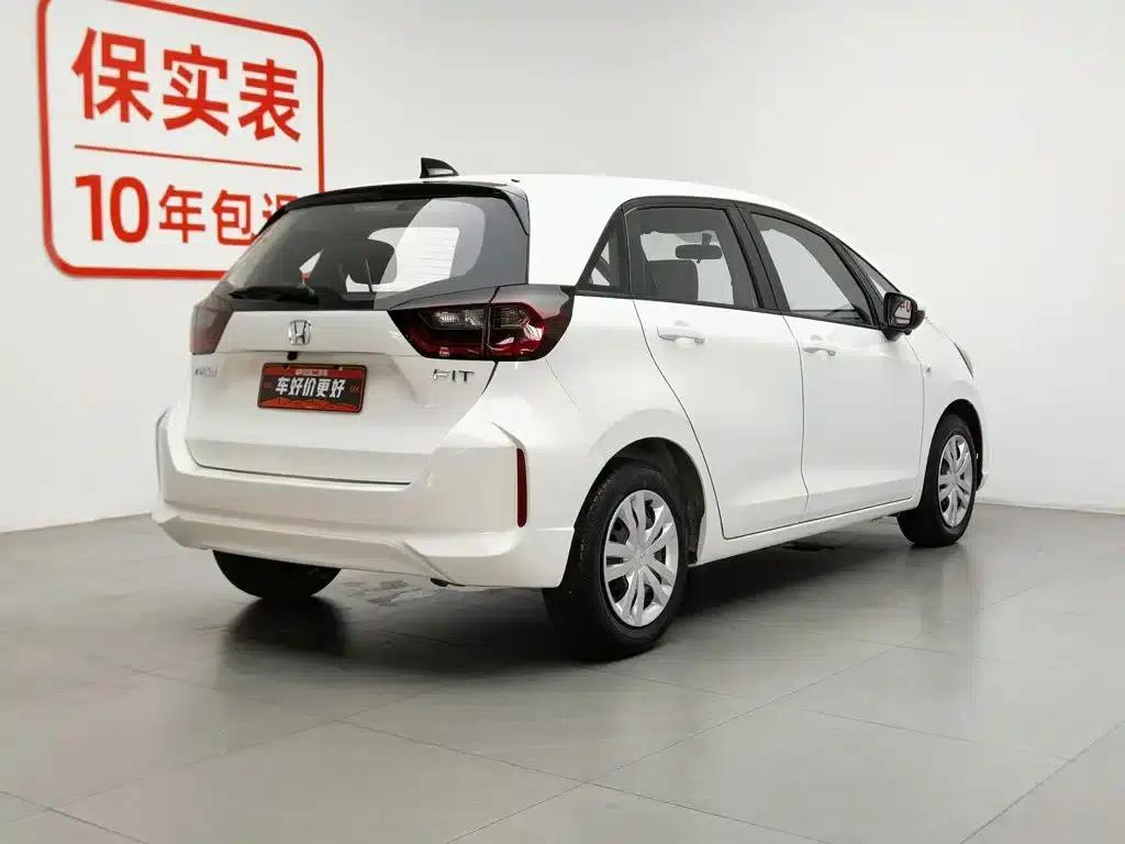 Honda Fit 2021 1.5L CVT Trend Edition — миниатюра 2