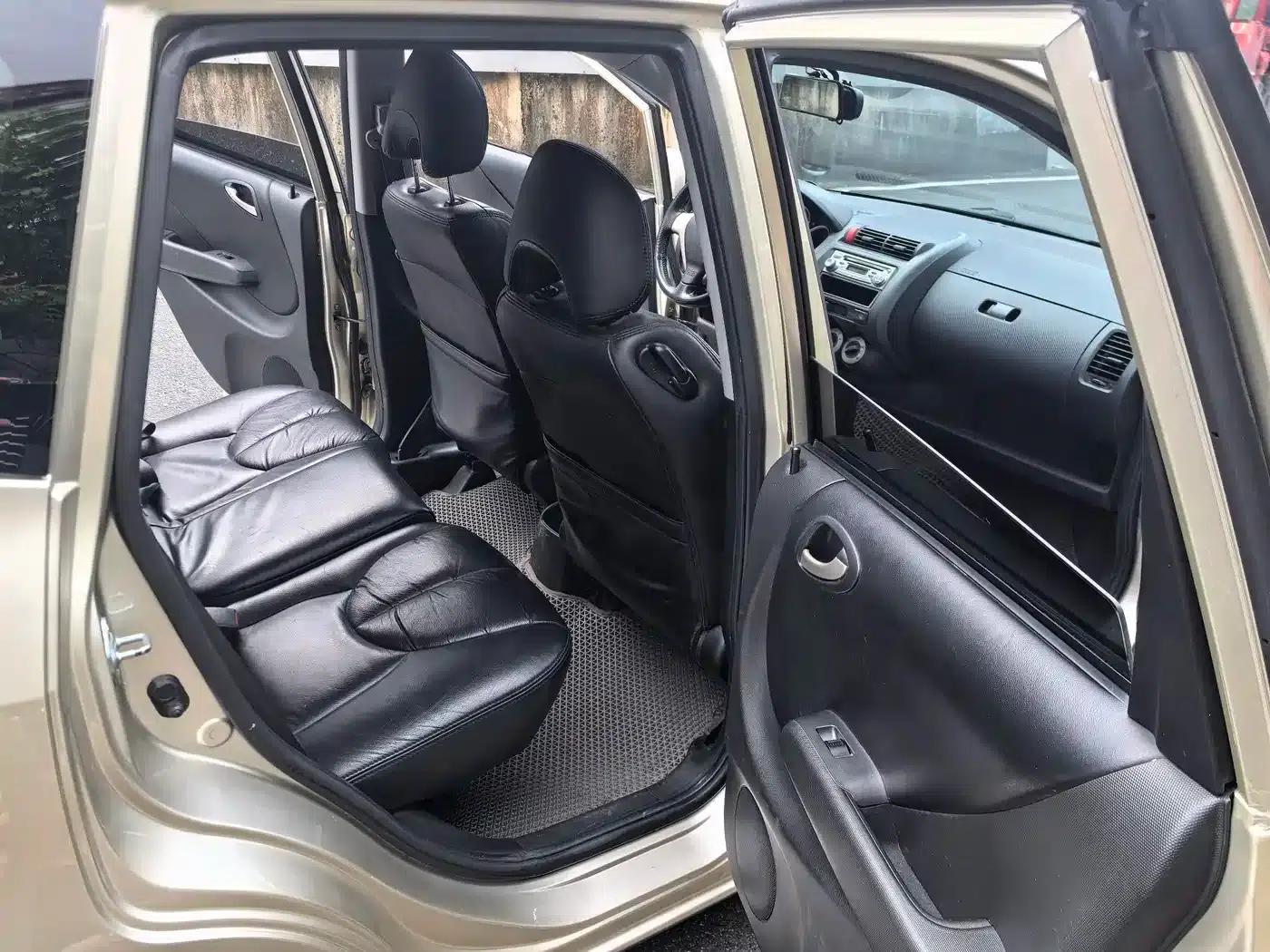 Honda Fit 2005 1.5 CVT — миниатюра 16