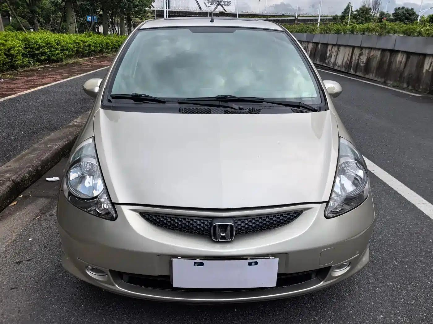 Honda Fit 2005 1.5 CVT — миниатюра 3