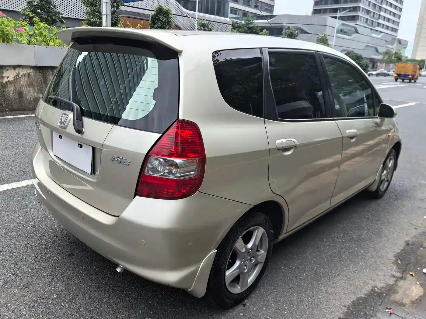 Honda Fit 2005 1.5 CVT — миниатюра 4