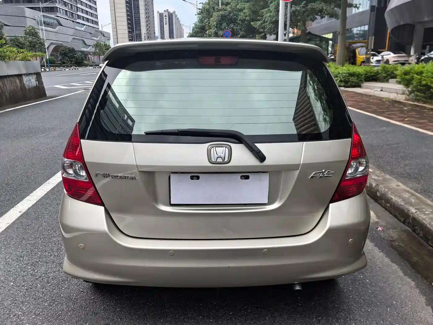Honda Fit 2005 1.5 CVT — миниатюра 6