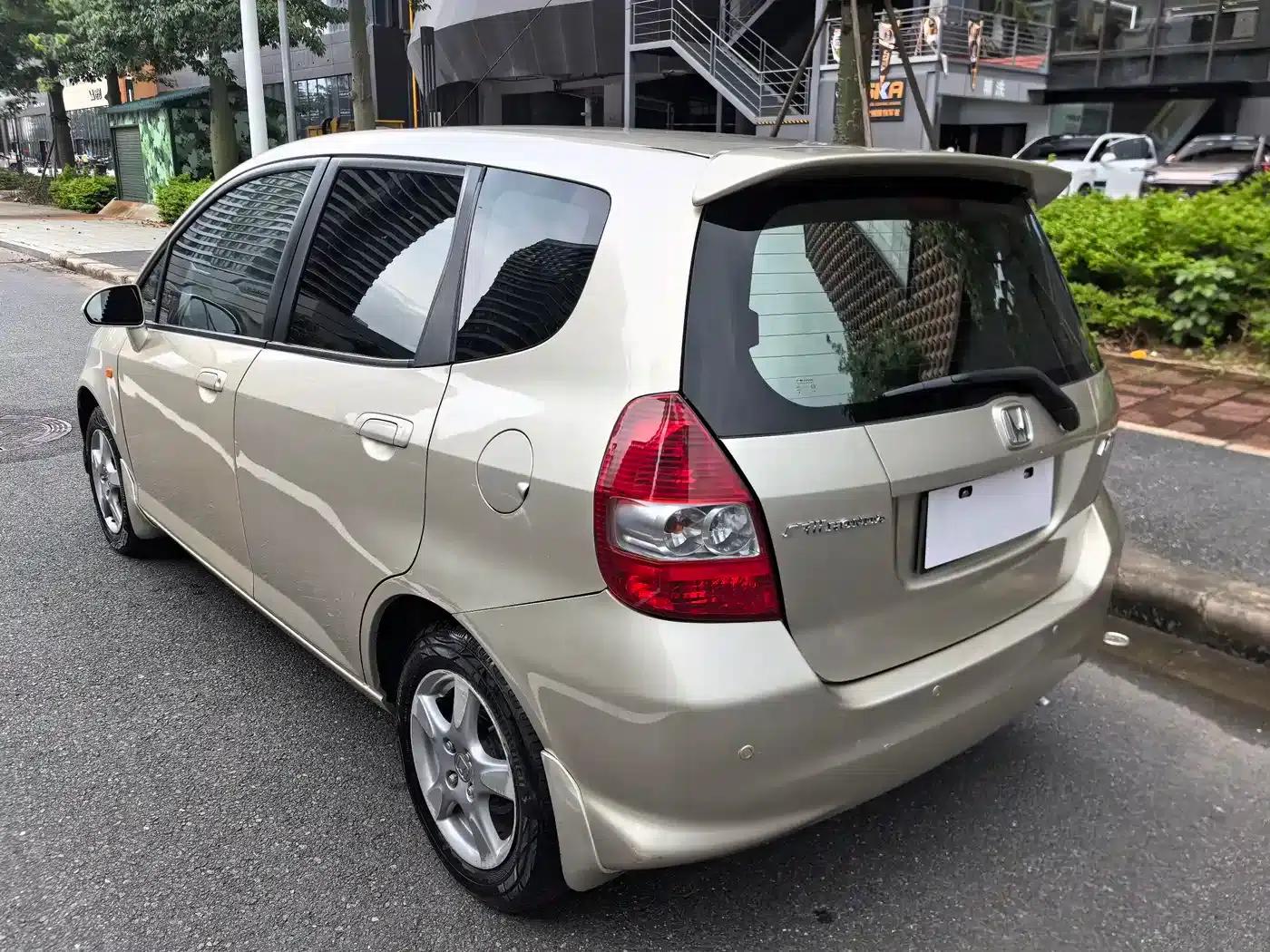 Honda Fit 2005 1.5 CVT — миниатюра 7