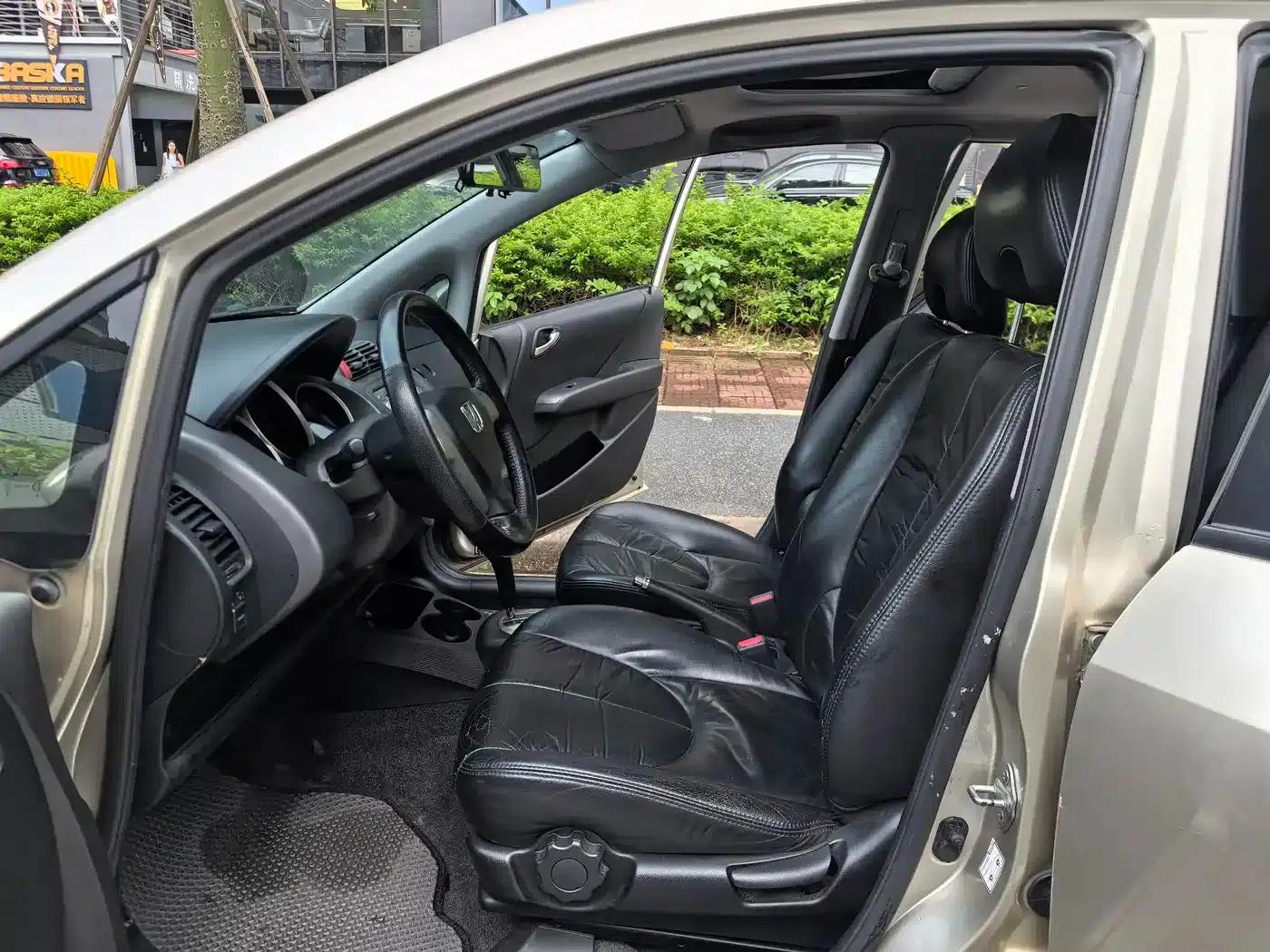 Honda Fit 2005 1.5 CVT — миниатюра 9