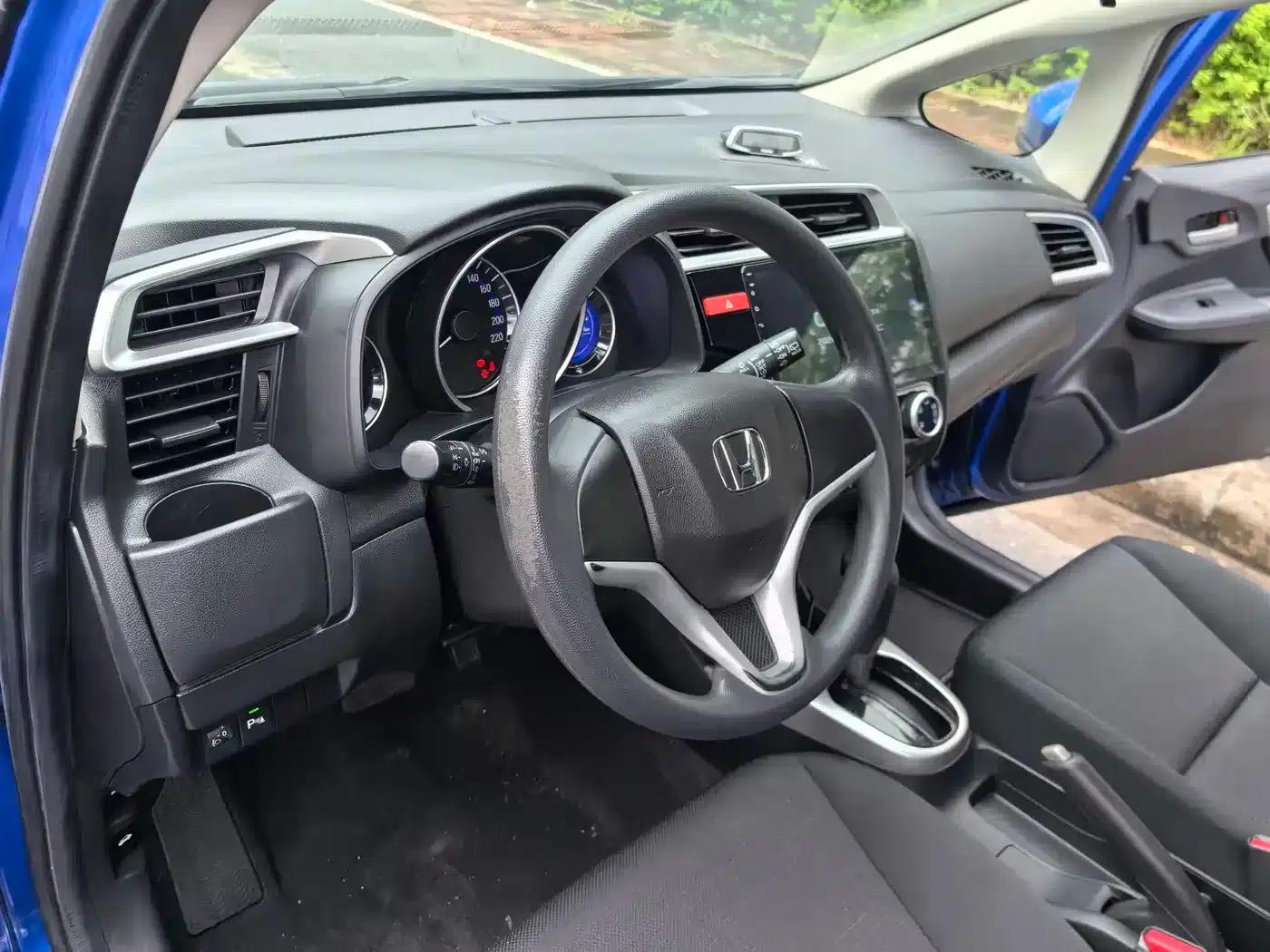 Honda Fit 2014 1.5L SE CVT Fashion Edition — миниатюра 11