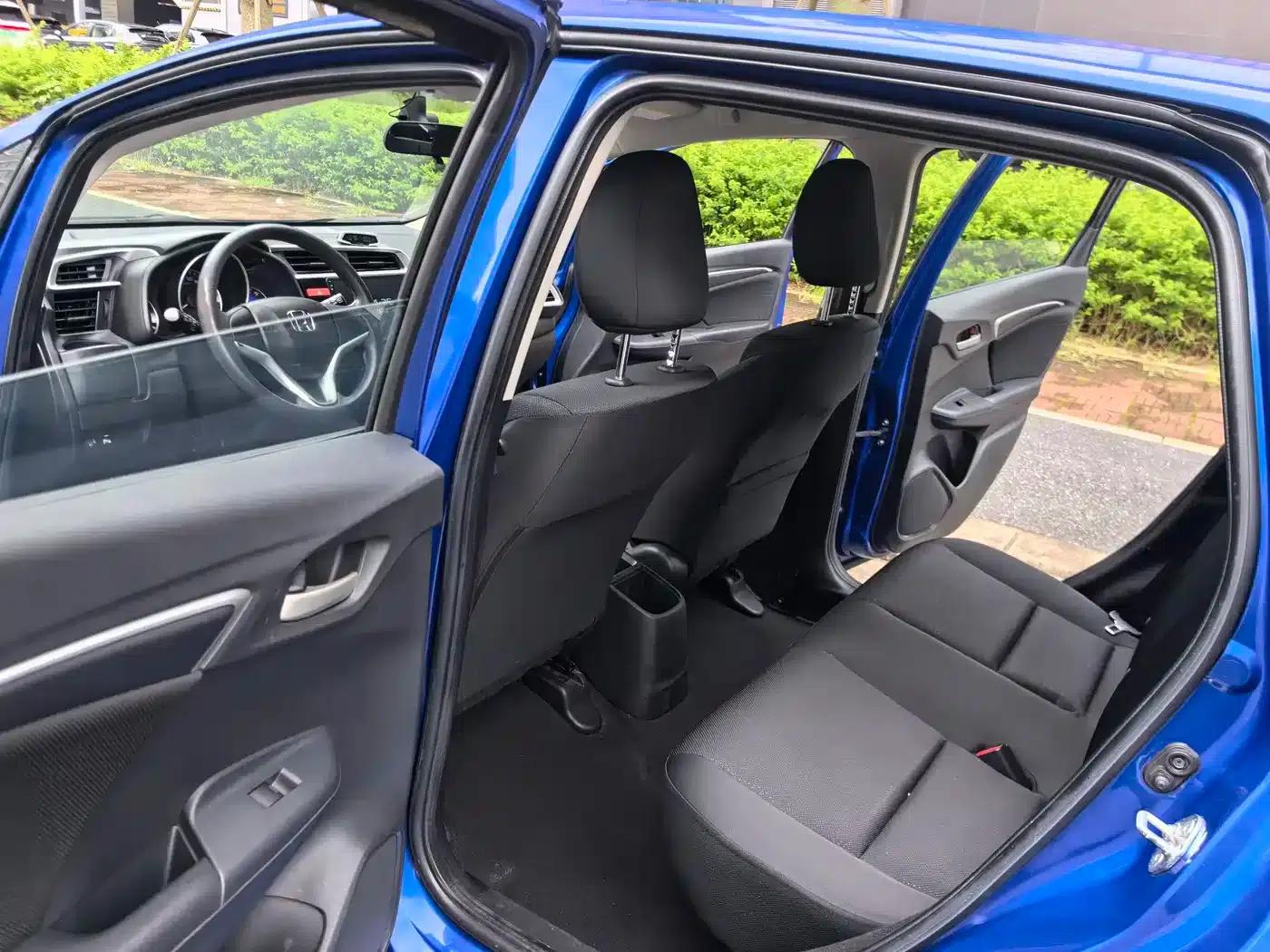 Honda Fit 2014 1.5L SE CVT Fashion Edition — миниатюра 17