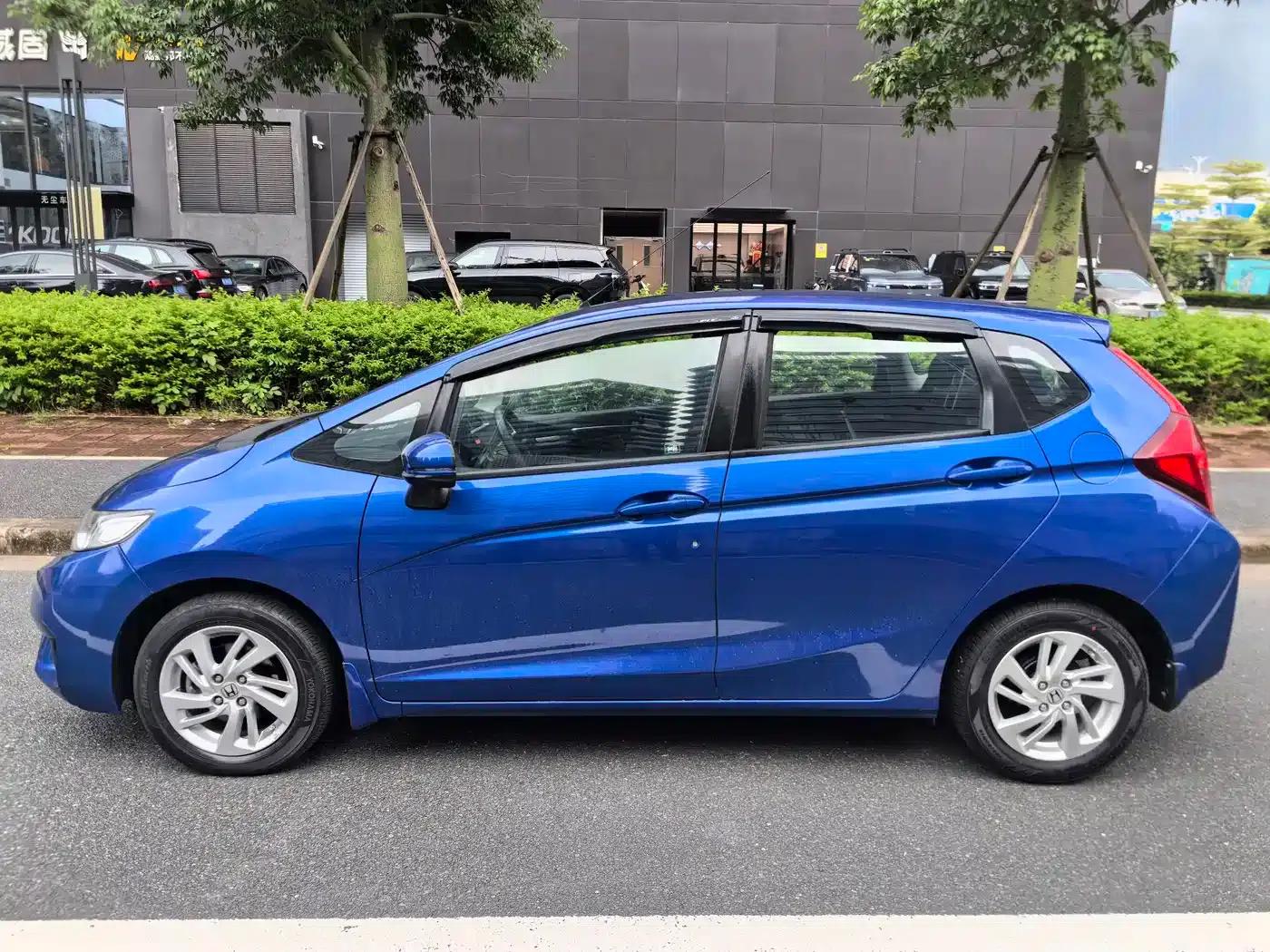 Honda Fit 2014 1.5L SE CVT Fashion Edition — миниатюра 4