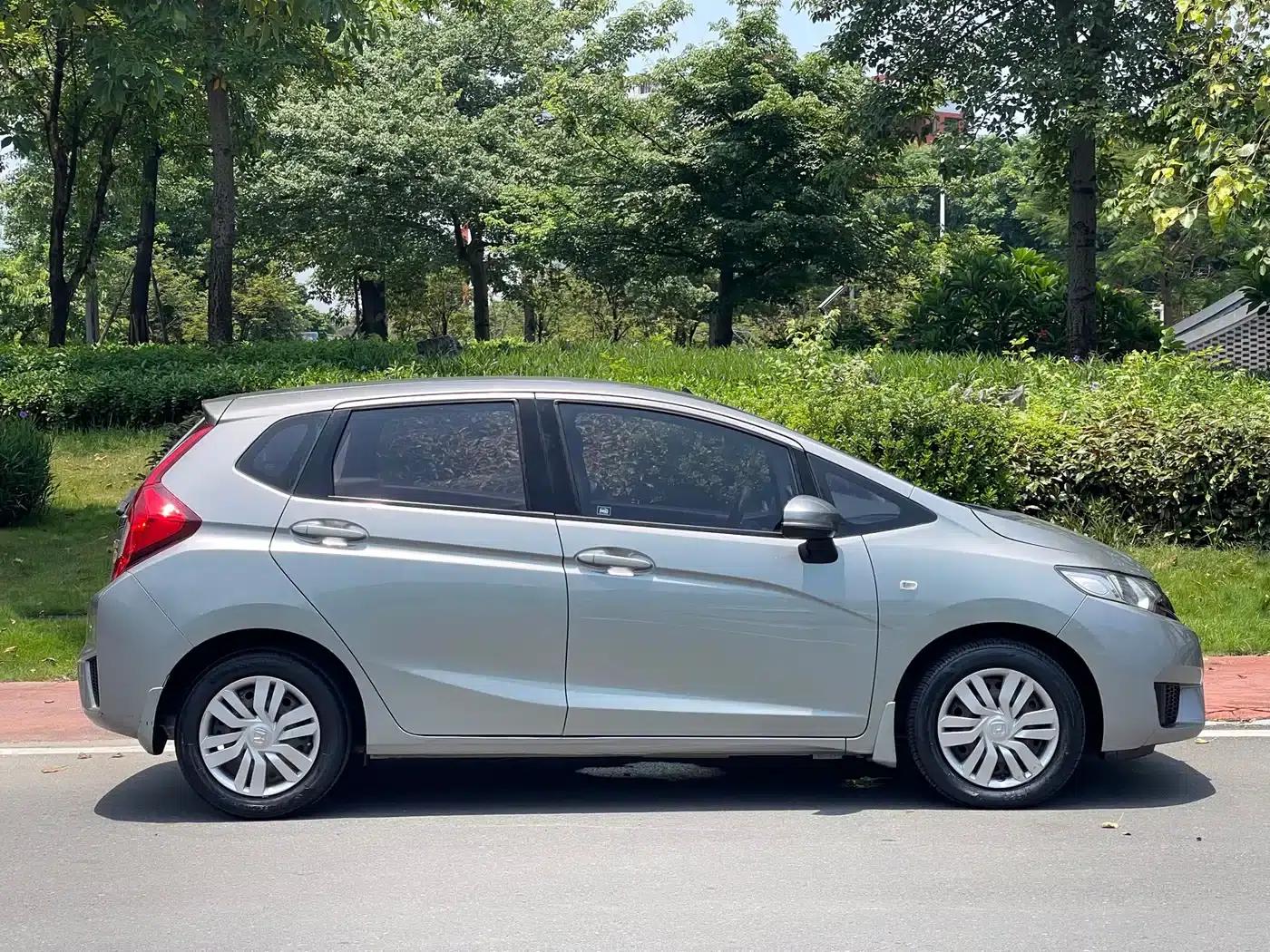 Honda Fit 2014 1.5L LX CVT Comfort — миниатюра 19
