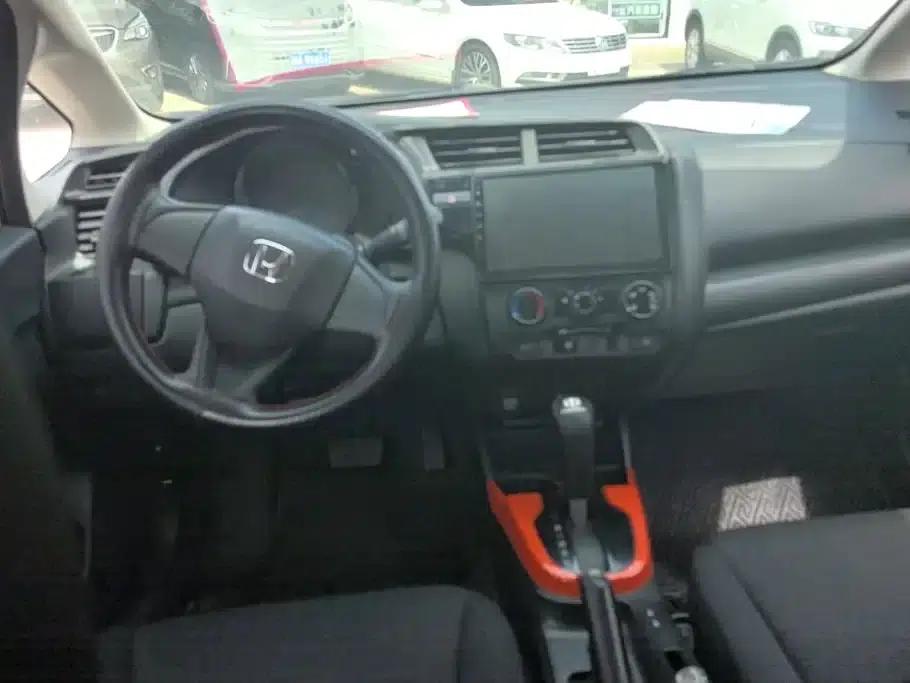 Honda Fit 2018 1.5L CVT Comfort Edition — миниатюра 12