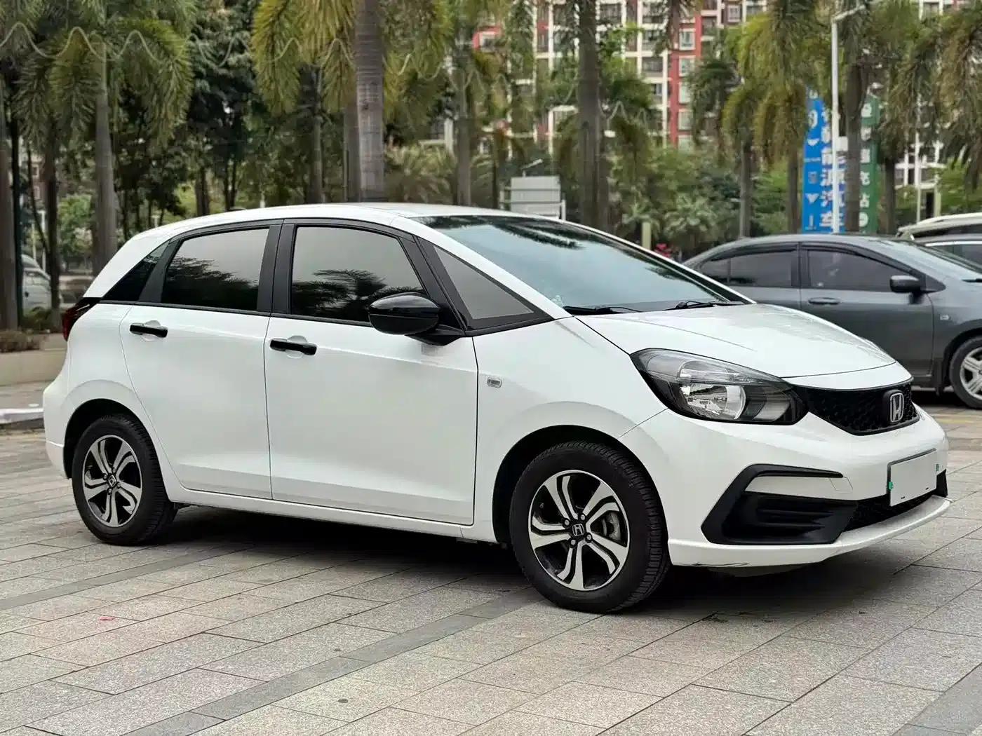 Honda Fit 2021 1.5L CVT Trend Edition — миниатюра 3