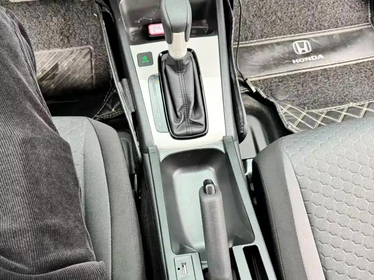 Honda Fit 2021 1.5L CVT Trend Edition — миниатюра 10