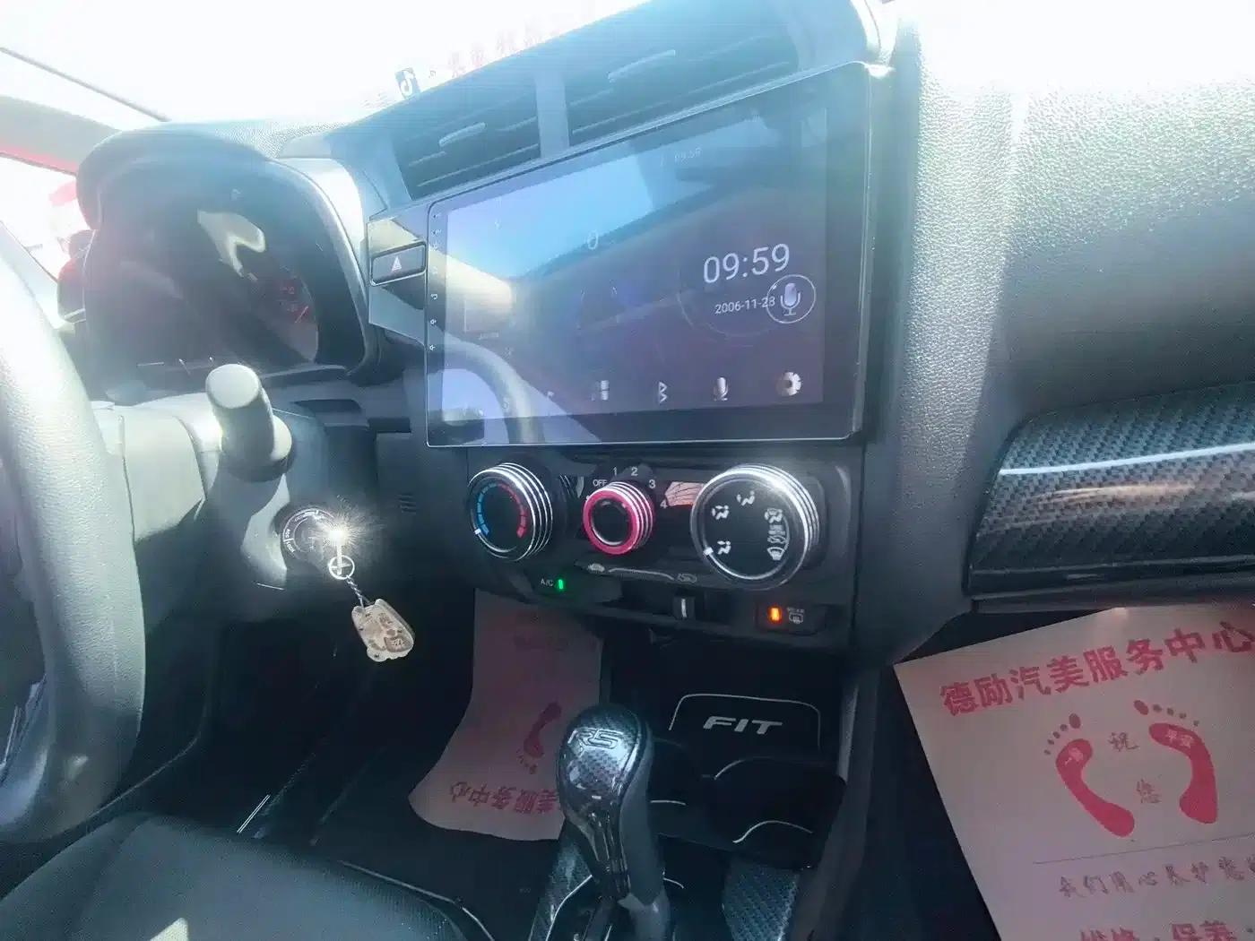 Honda Fit 2018 1.5L CVT Comfort Edition — миниатюра 33