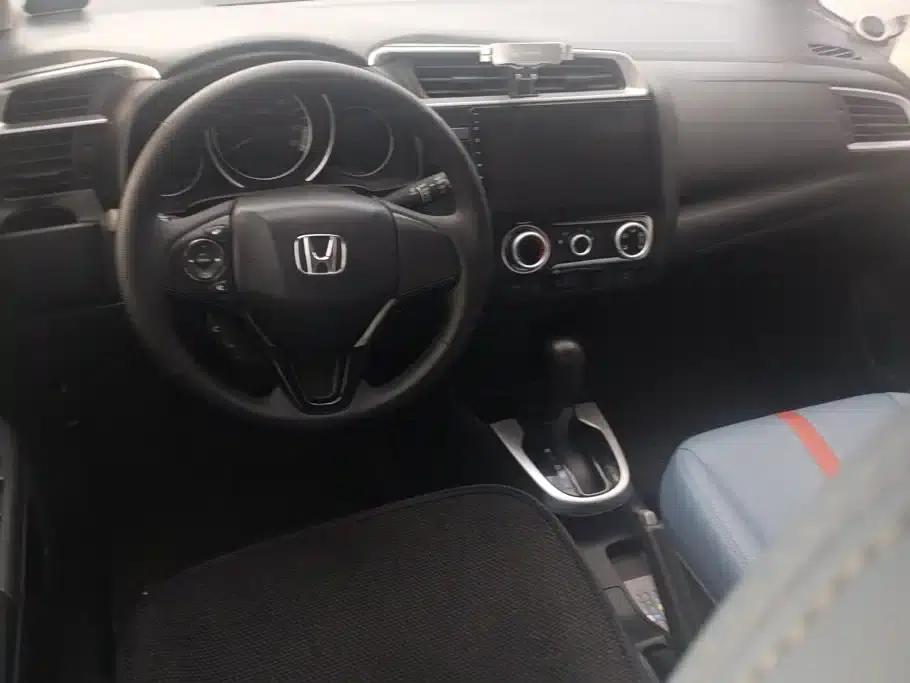Honda Fit 2018 1.5L CVT Sport Edition — миниатюра 12