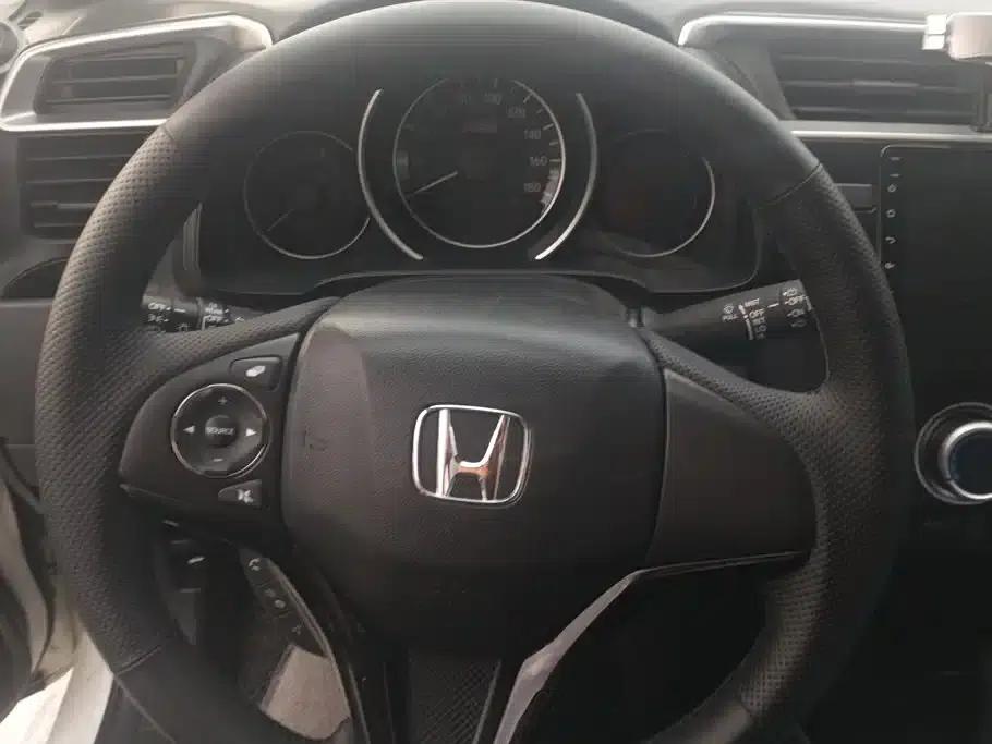 Honda Fit 2018 1.5L CVT Sport Edition — миниатюра 15