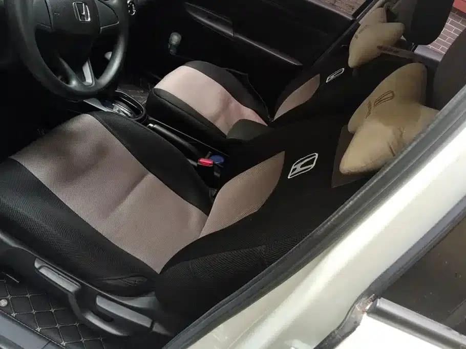 Honda Fit 2018 1.5L CVT Comfort Sunroof Edition — миниатюра 9