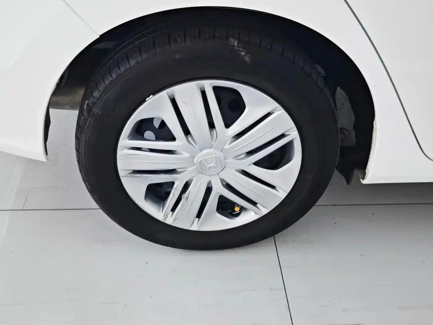 Honda Fit 2018 1.5L CVT Comfort Edition — миниатюра 14