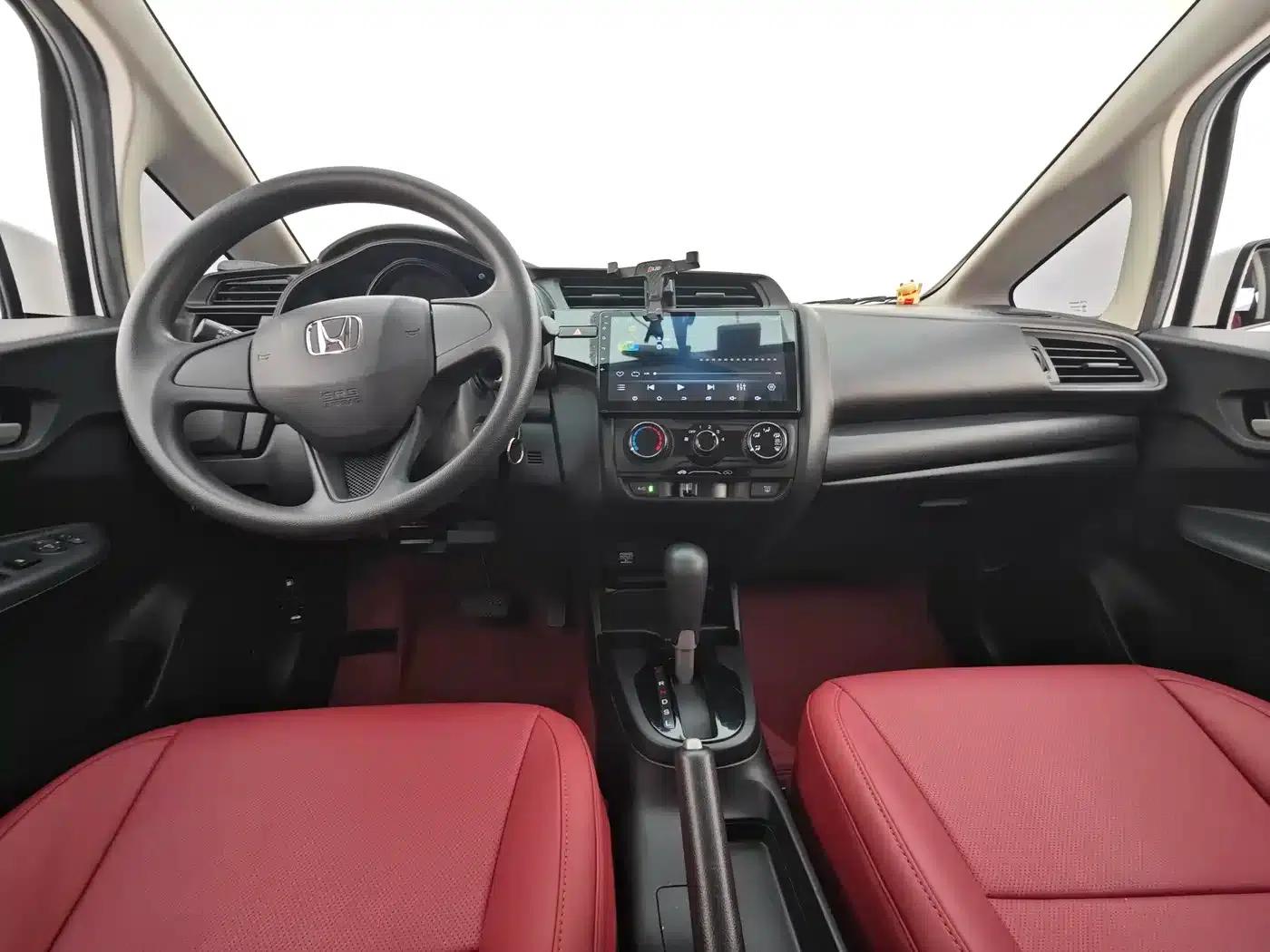 Honda Fit 2018 1.5L CVT Comfort Edition — миниатюра 20