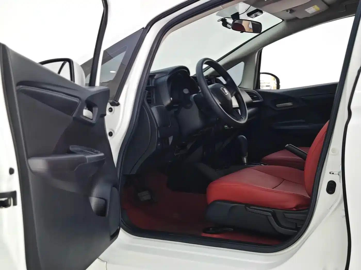 Honda Fit 2018 1.5L CVT Comfort Edition — миниатюра 24