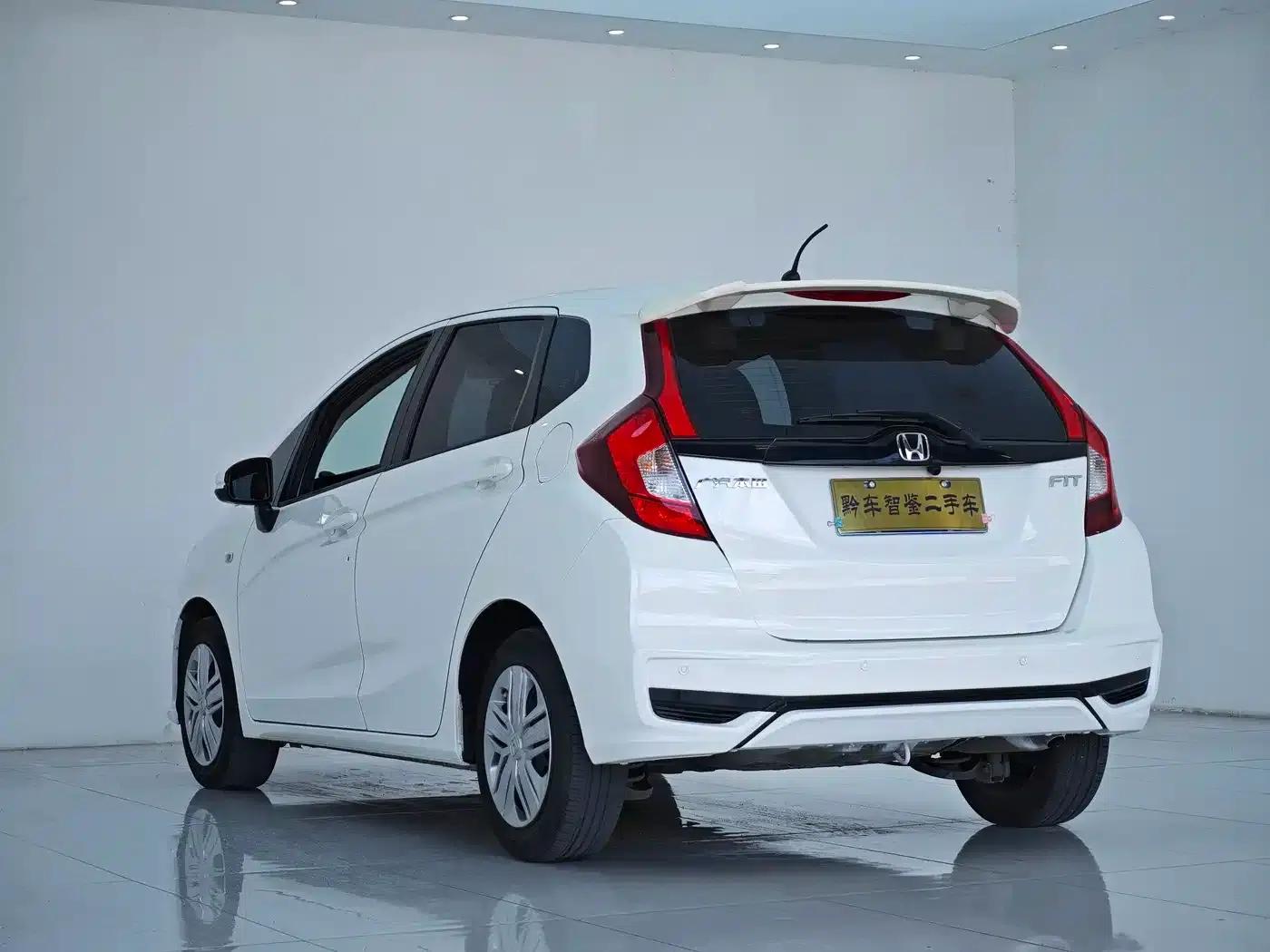 Honda Fit 2018 1.5L CVT Comfort Edition — миниатюра 4