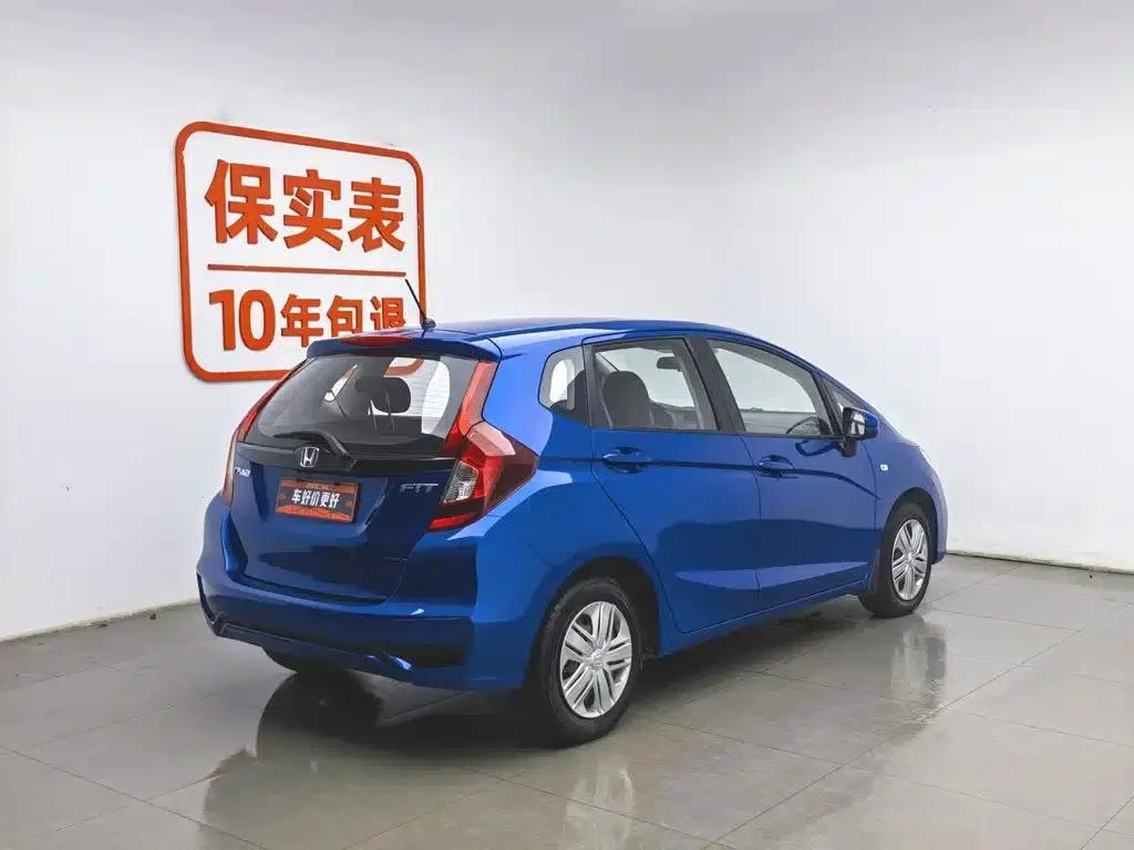 Honda Fit 2018 1.5L CVT Comfort Edition — миниатюра 2