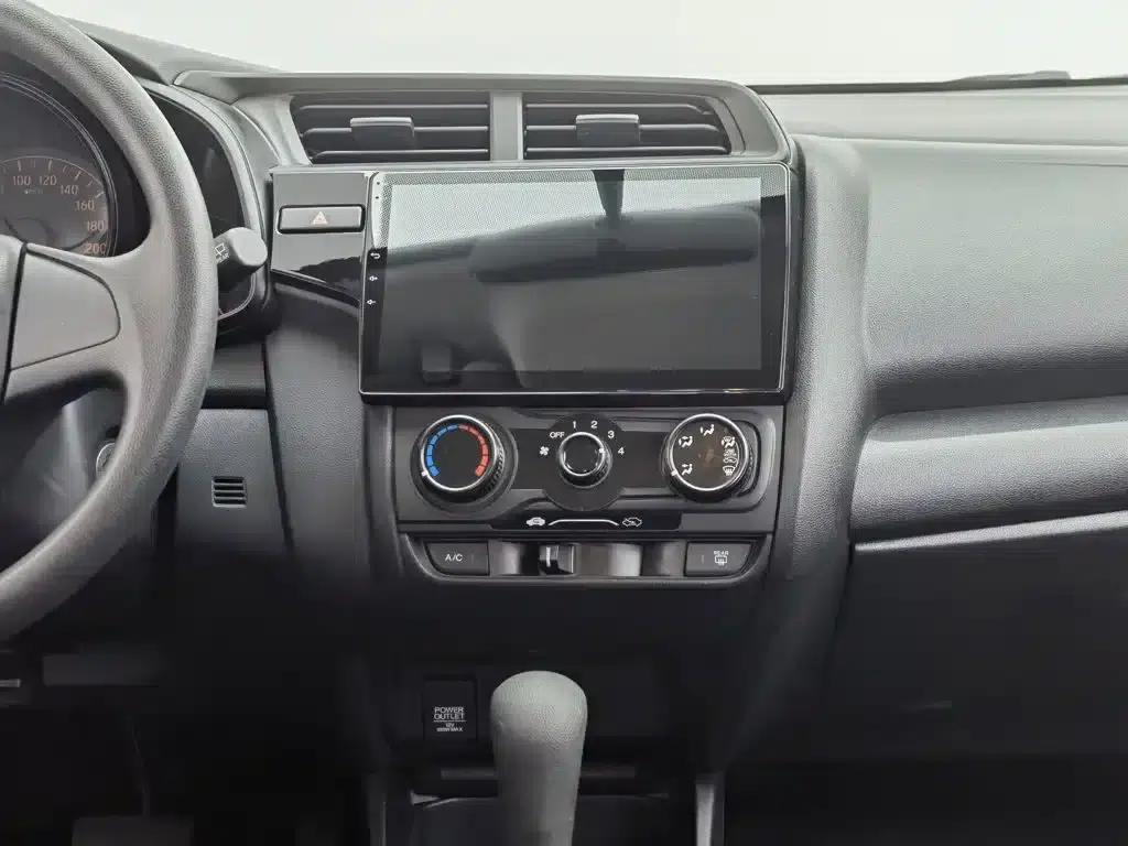Honda Fit 2018 1.5L CVT Comfort Edition — миниатюра 12