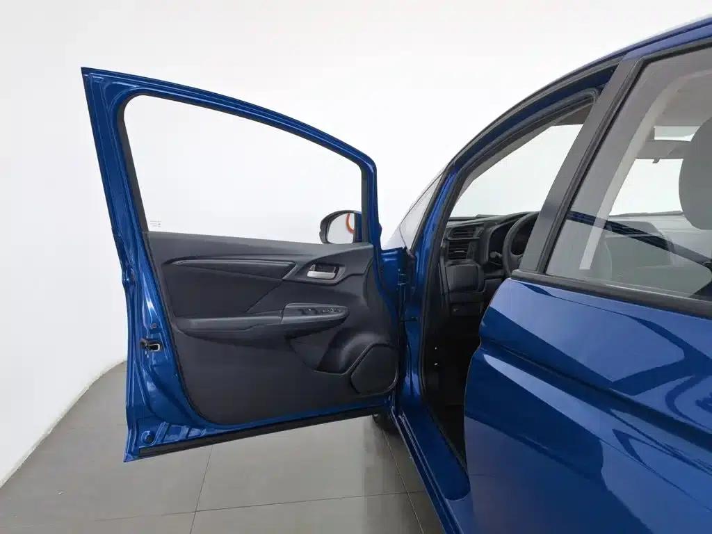 Honda Fit 2018 1.5L CVT Comfort Edition — миниатюра 8