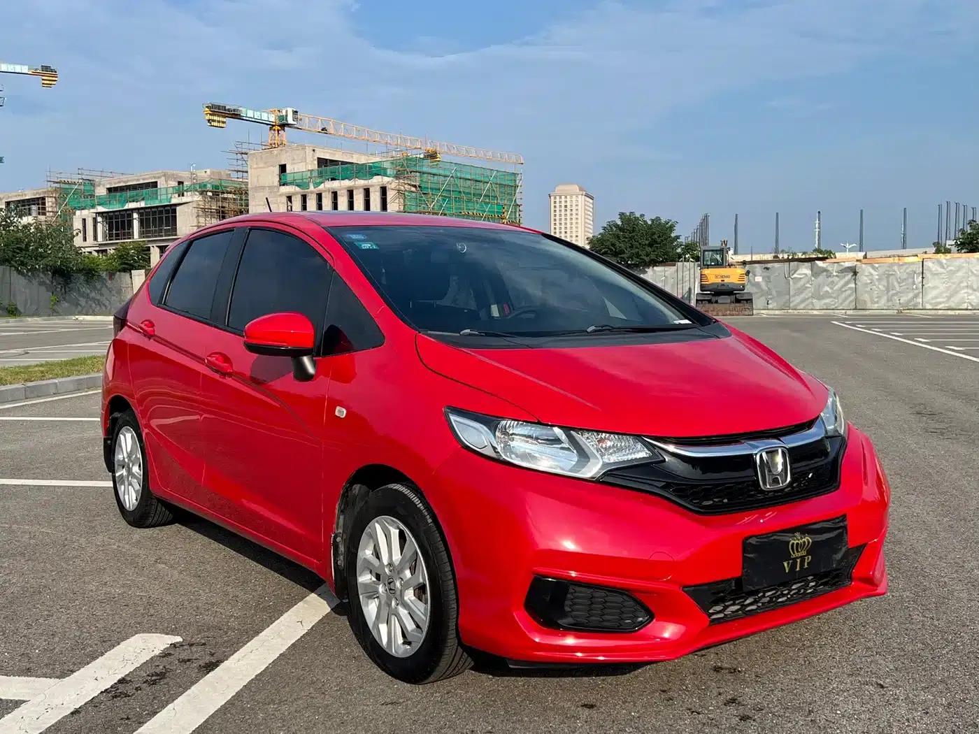 Honda Fit 2018 1.5L CVT Comfort Sunroof Edition — миниатюра 3