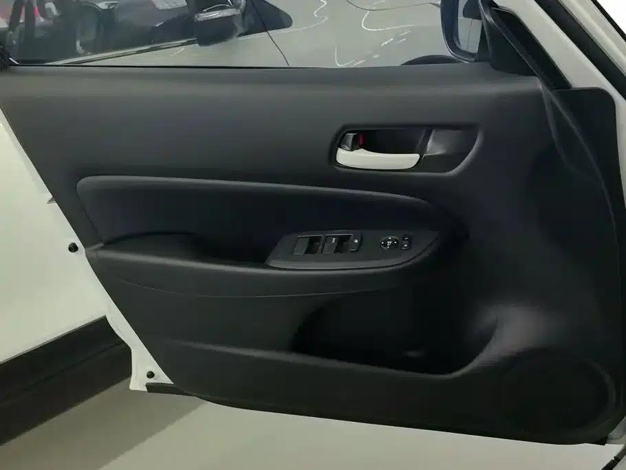Honda Fit 2021 1.5L CVT Trendy Edition — миниатюра 7
