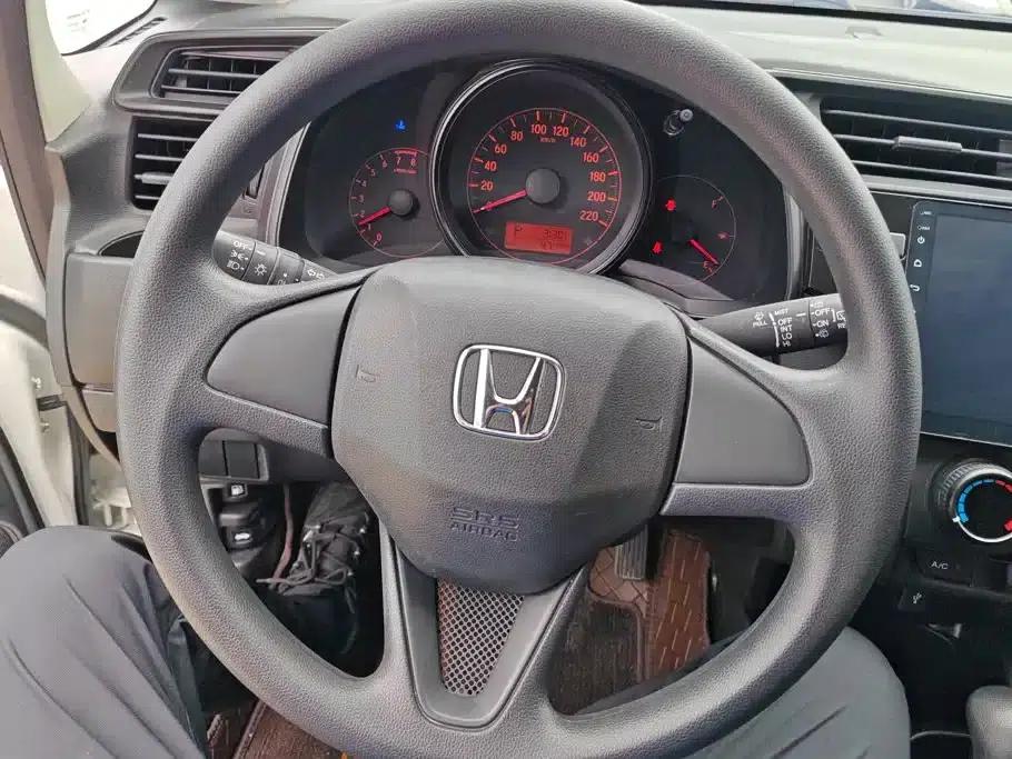 Honda Fit 2018 1.5L CVT Comfort Edition — миниатюра 14