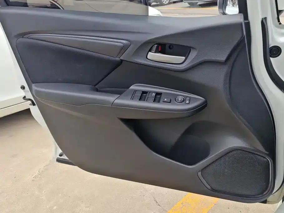 Honda Fit 2018 1.5L CVT Comfort Edition — миниатюра 7