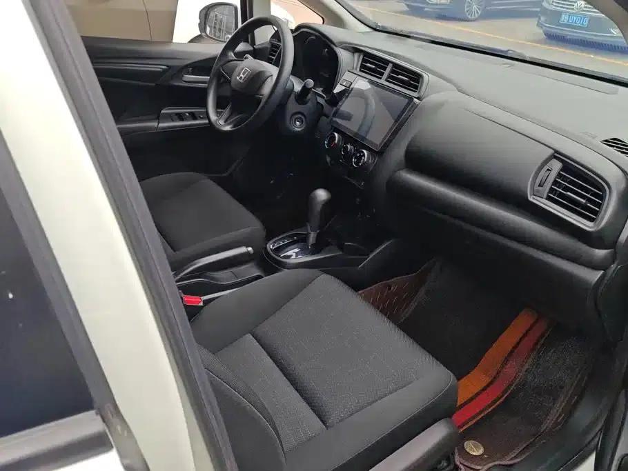 Honda Fit 2018 1.5L CVT Comfort Edition — миниатюра 8