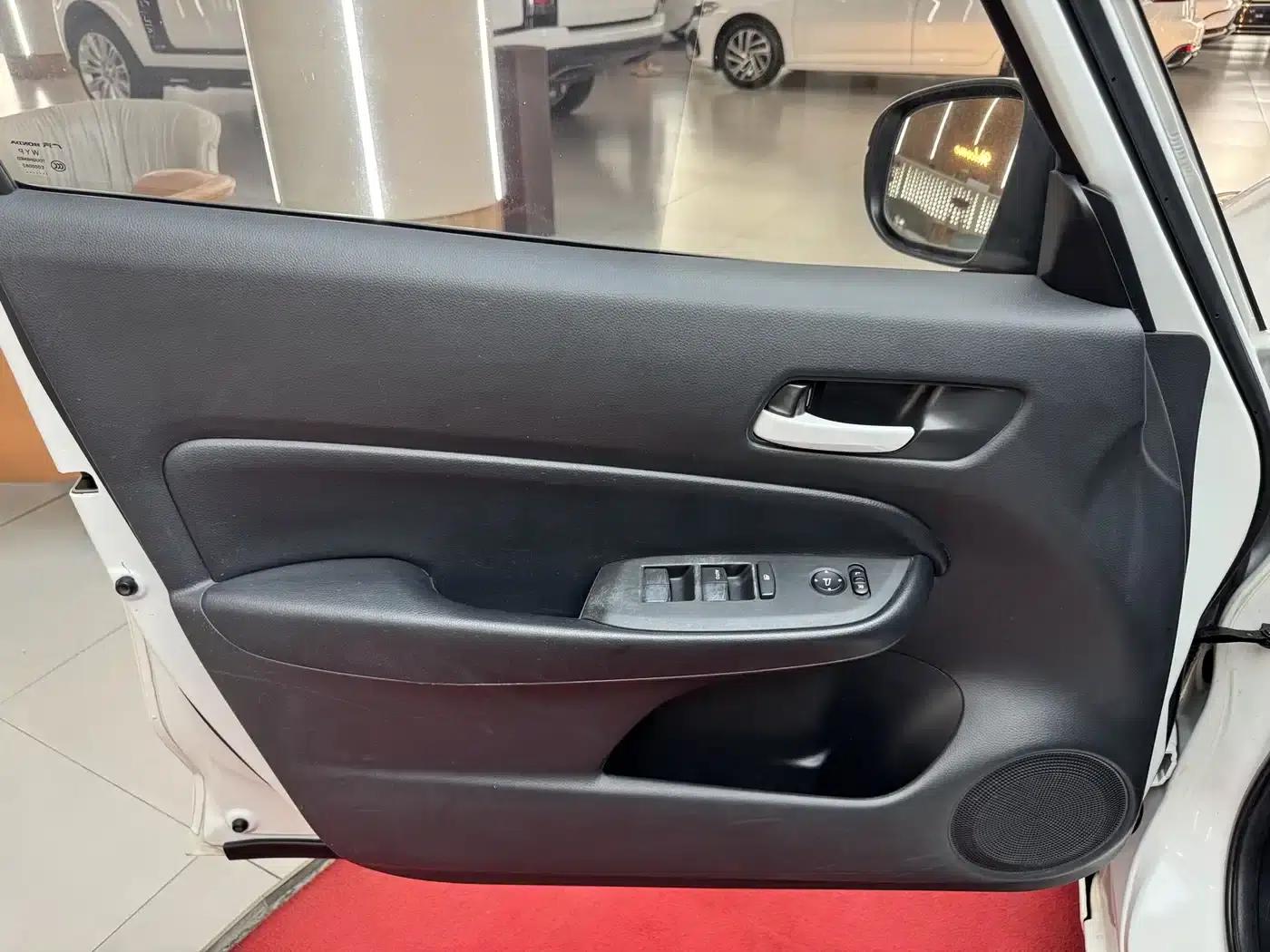 Honda Fit 2021 1.5L CVT Trend Edition — миниатюра 11