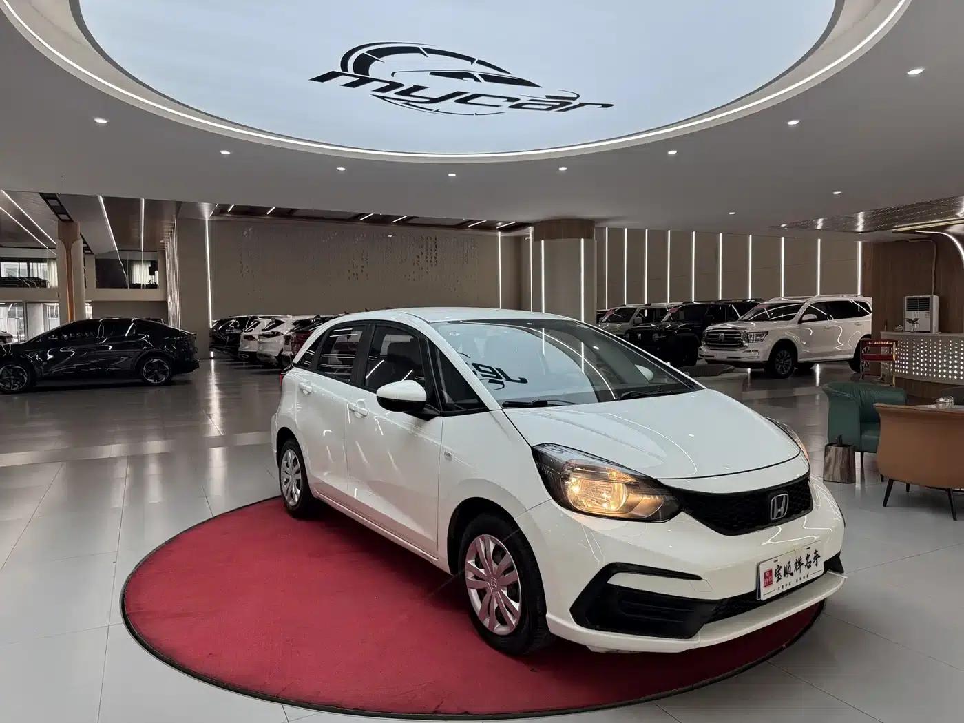 Honda Fit 2021 1.5L CVT Trend Edition — миниатюра 3
