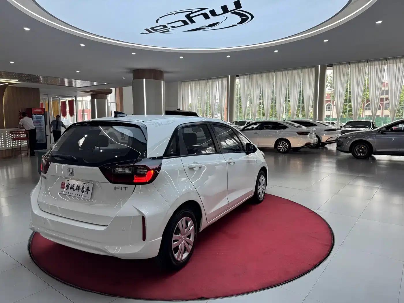 Honda Fit 2021 1.5L CVT Trend Edition — миниатюра 5