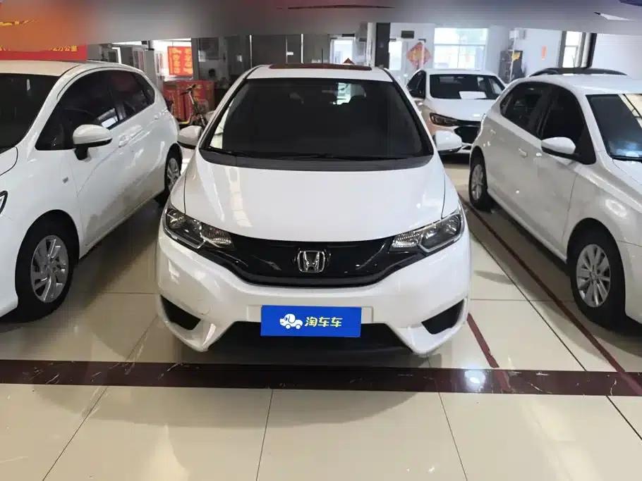 Honda Fit 2016 1.5L LXS CVT Comfort Sunroof Edition — миниатюра 2