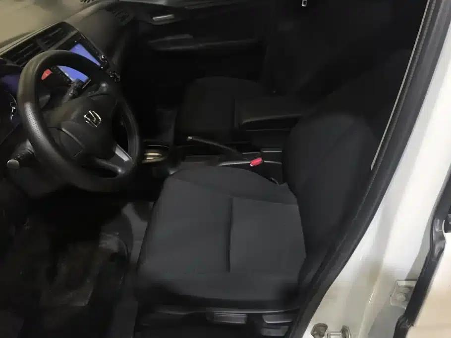 Honda Fit 2016 1.5L LXS CVT Comfort Sunroof Edition — миниатюра 9