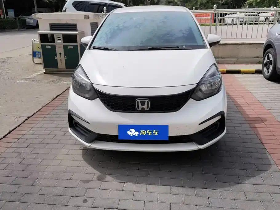 Honda Fit 2021 1.5L CVT Trend Edition — миниатюра 2