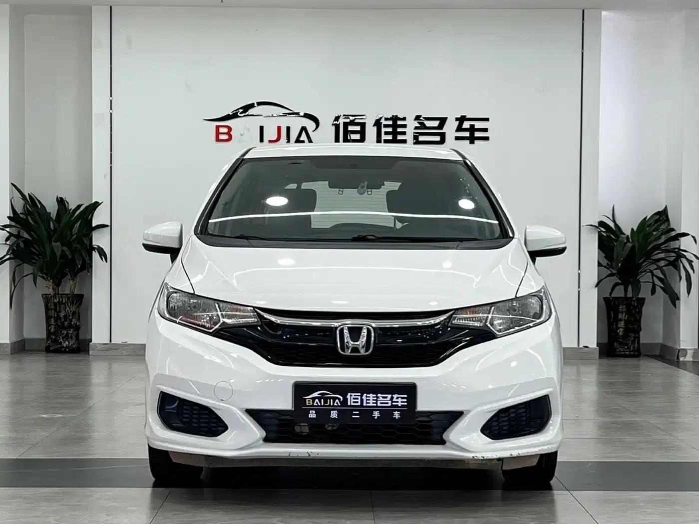 Honda Fit 2018 1.5L CVT Comfort Edition — миниатюра 2