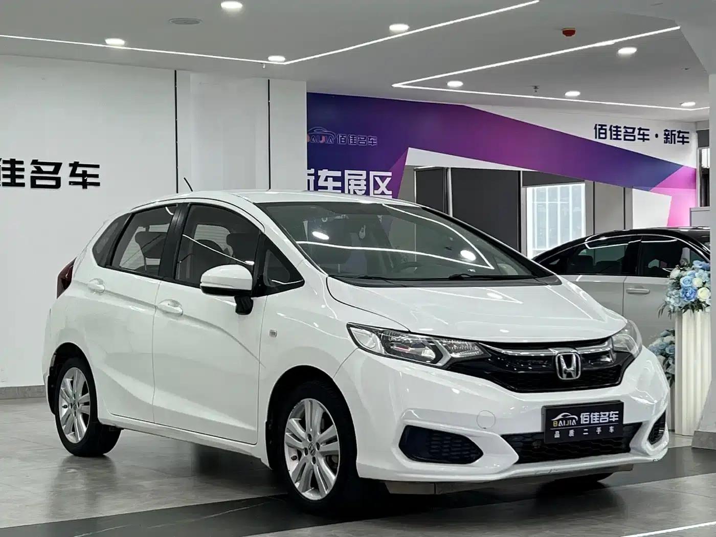 Honda Fit 2018 1.5L CVT Comfort Edition — миниатюра 3