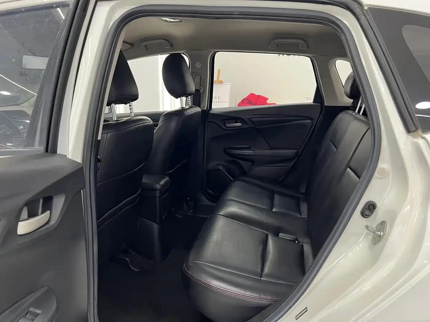 Honda Fit 2018 1.5L CVT Comfort Edition — миниатюра 9