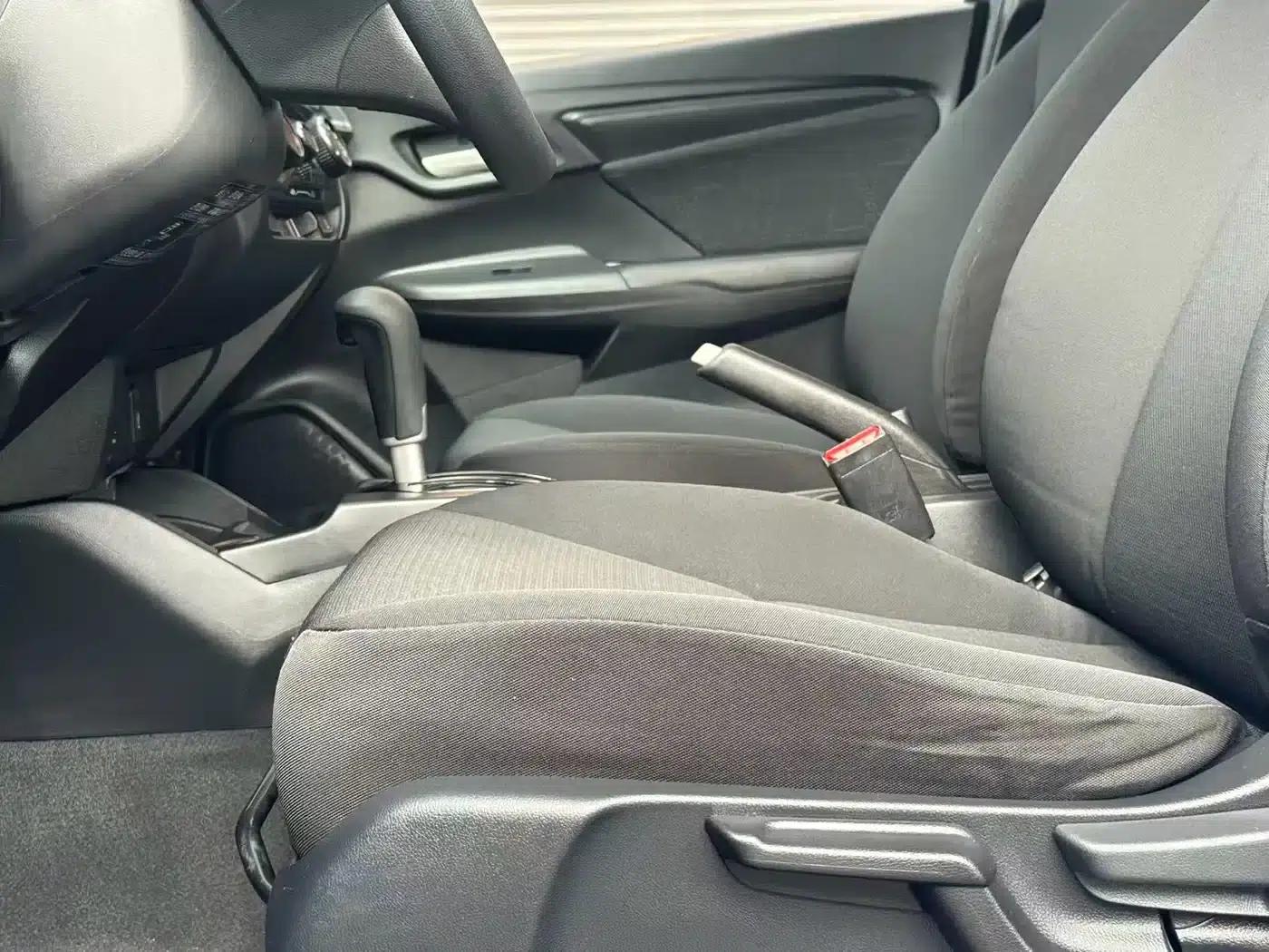 Honda Fit 2016 1.5L LXS CVT Comfort Sunroof Edition — миниатюра 17