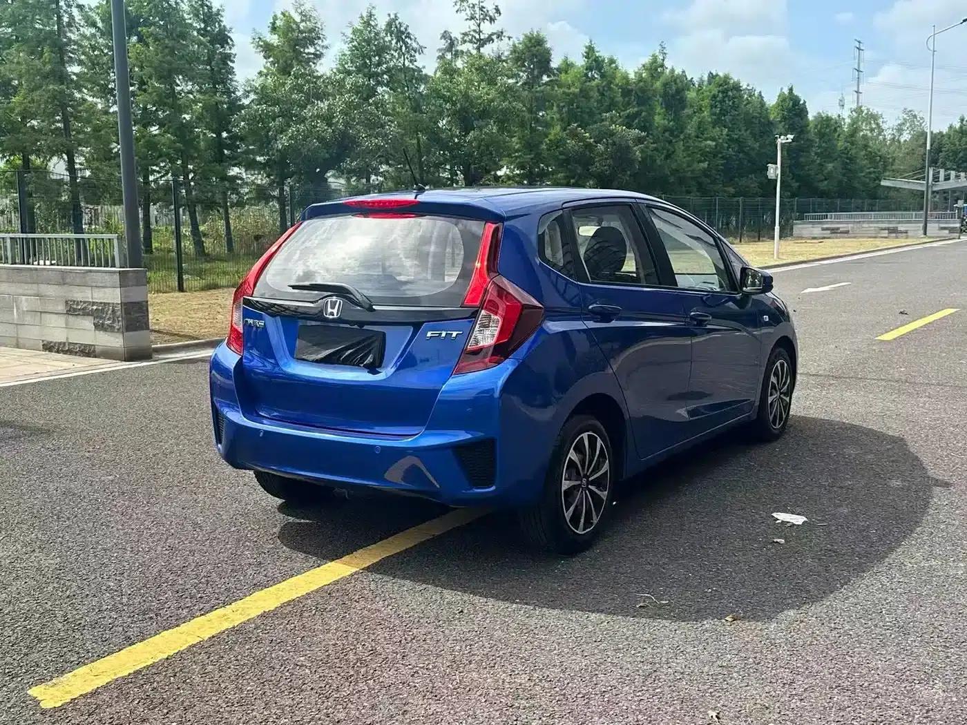 Honda Fit 2016 1.5L LXS CVT Comfort Sunroof Edition — миниатюра 20